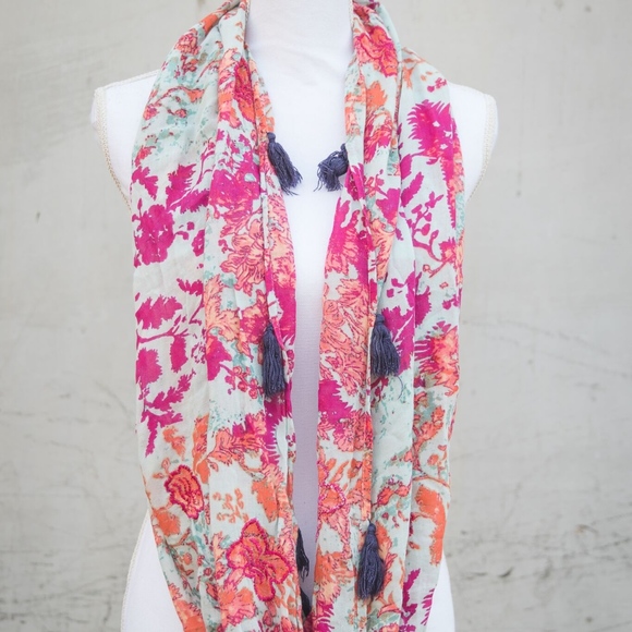 Staring at Stars Accessories - Staring At Stars | Colorful Infinity Scarf With Ta Staring at Stars Accessories - Staring At Stars | Colorful Infinity Scarf With Ta